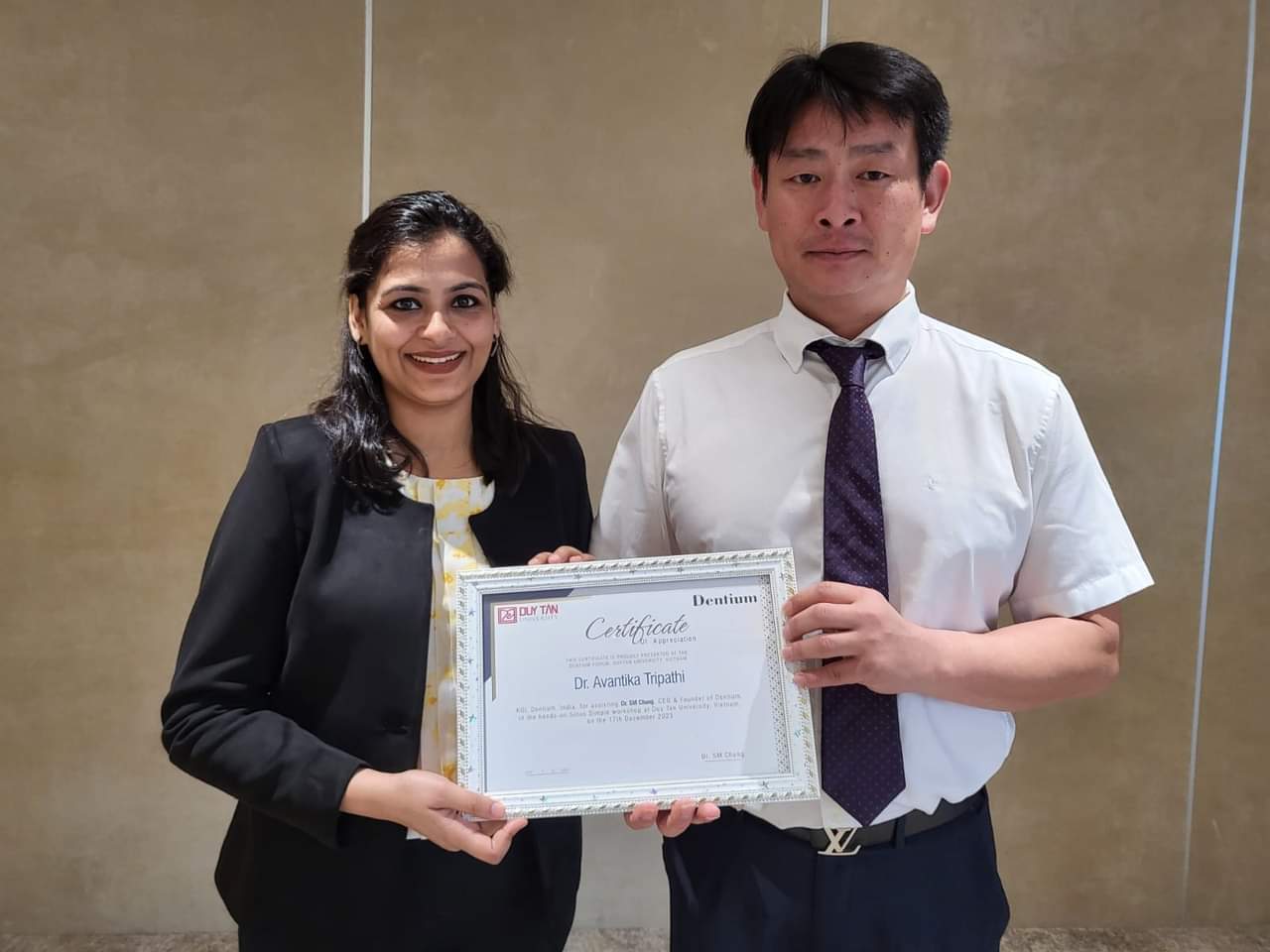06_dr-avantika-jr-dental-teaching-achievement-dwarka.jpg